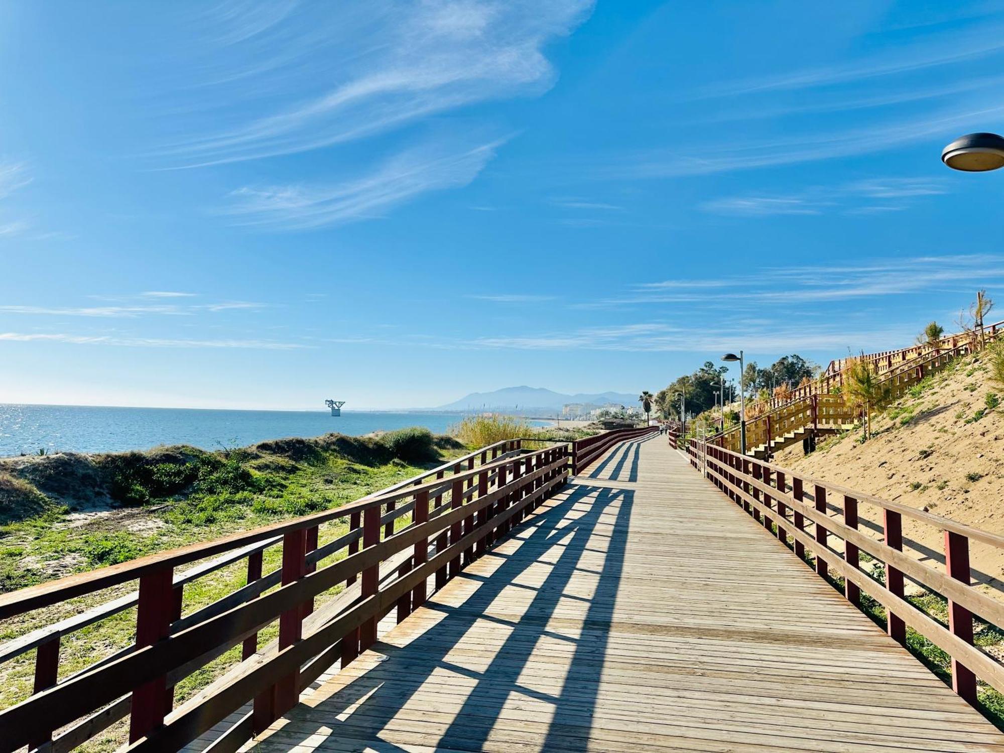 Frente A La Playa Apartamento Boutique En Марбелья Экстерьер фото