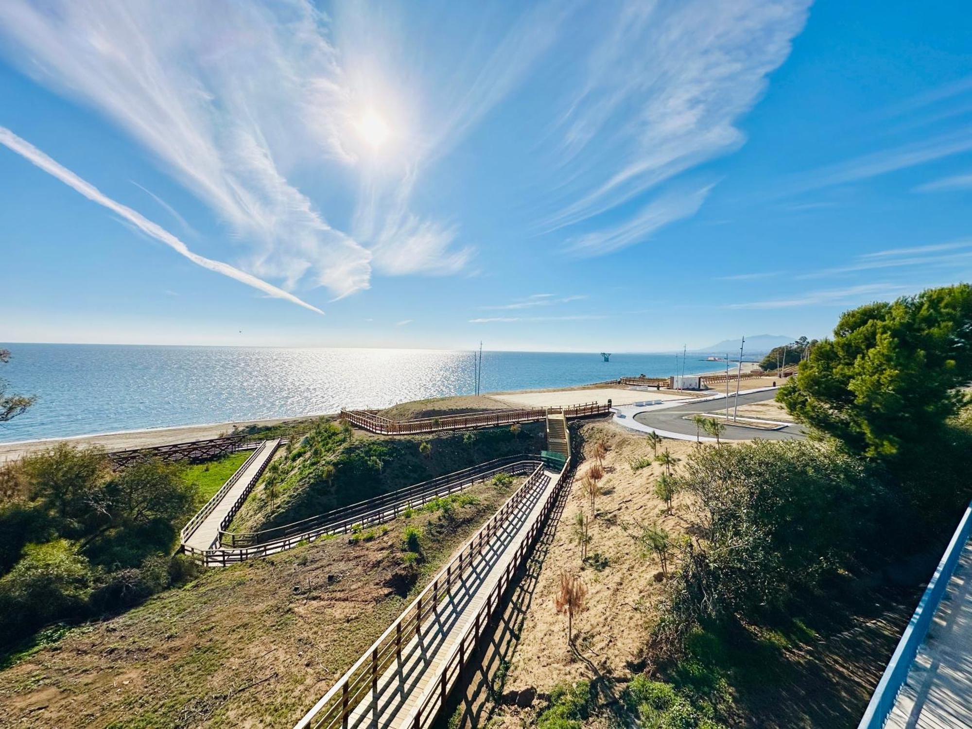 Frente A La Playa Apartamento Boutique En Марбелья Экстерьер фото